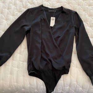 Abercrombie & Fitch Silky Faux Wrap Top (NWT)